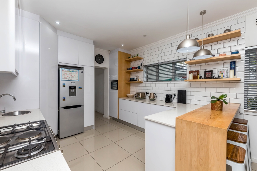 4 Bedroom Property for Sale in Ferness Estate Western Cape
